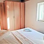 Mareta - In A Stone House *