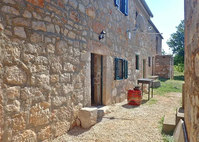 Mareta - In A Stone House * Seline
