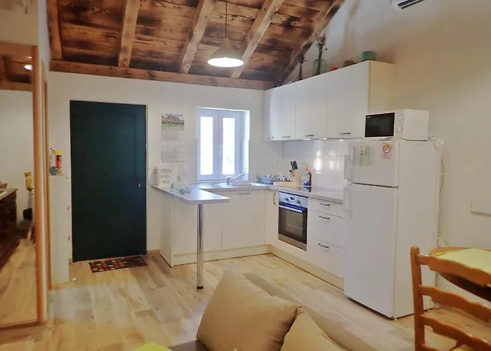 Mareta - In A Stone House