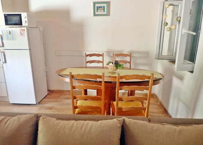 Mareta - In A Stone House * Seline