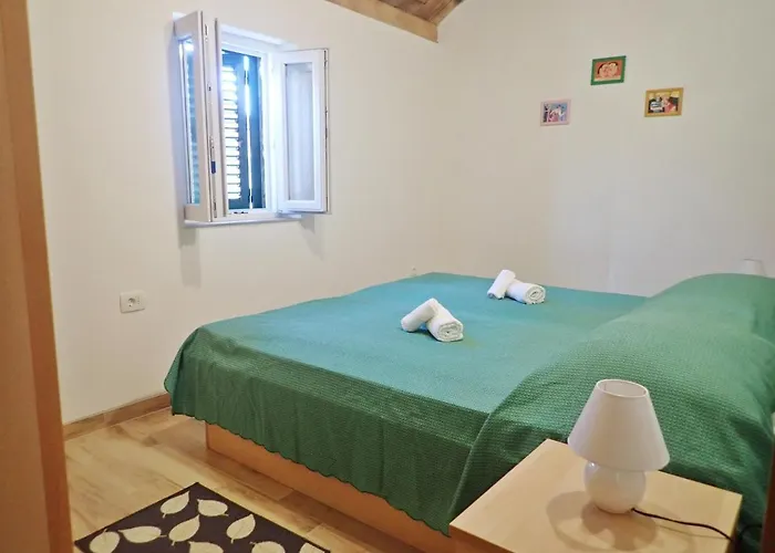 Mareta - In A Stone House