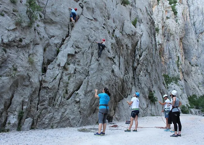 Mareta - In A Stone House * Seline